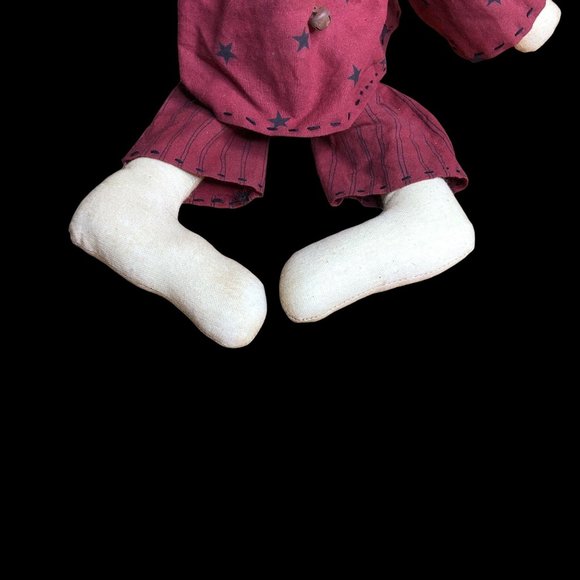 Honey and Me Sitting Primitive Santa in Pajamas Long Beard Bells Christmas Decor - Picture 6 of 15